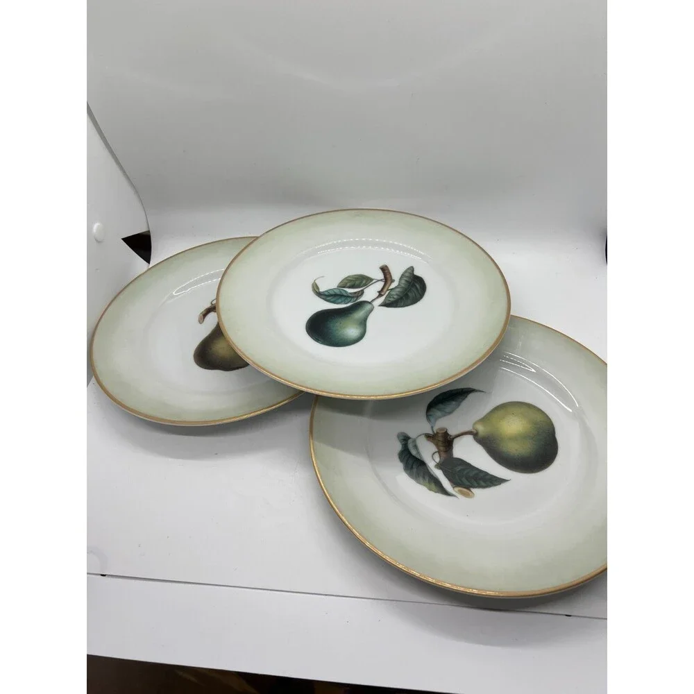 WILLIAMS SONOMA plates Pear Salad Accent Green Gold Rim 8 1/4